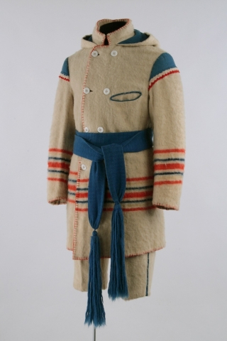 Unknown, blanket coat, 1880-1900, McCord Stewart Museum, M2006.68.1. 